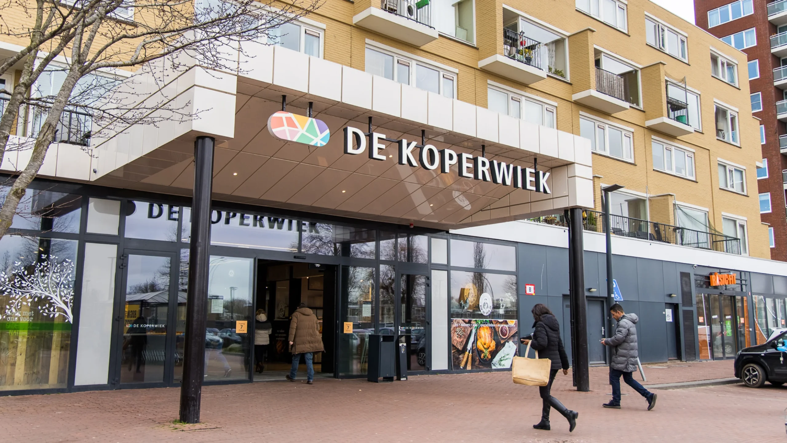 ooster's Maaltijd & Grill neemt 'Kip ik heb je' over in winkelcentrum De Koperwiek, Capelle aan den IJssel
